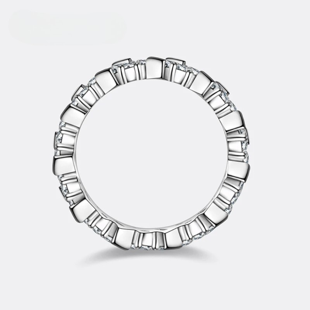 Luz Eterna — Moissanita · Plata 925