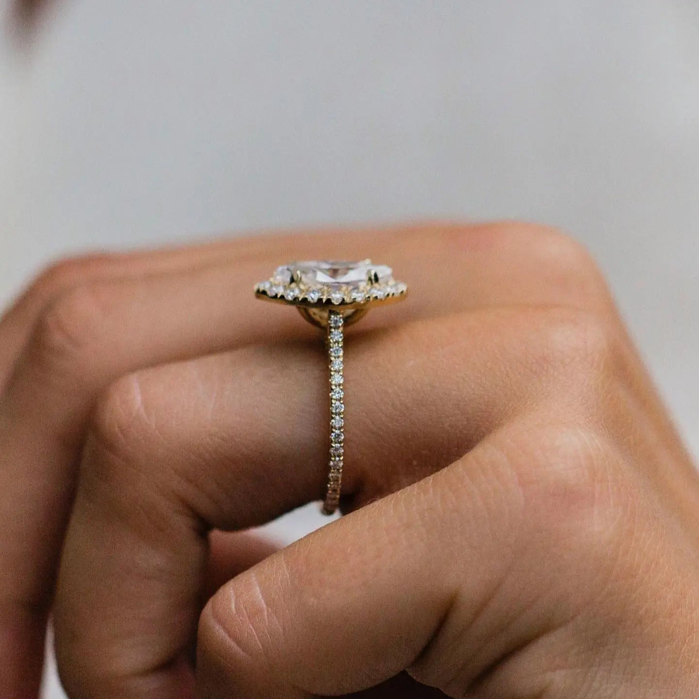 Destello Marquise — Moissanita 2.5CT · Oro 10K