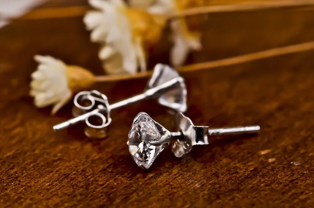 Aretes de Plata de Ley 925 con Zirconia Cúbica
